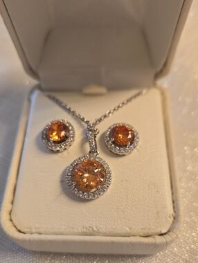 Topaz And Sterling Silver Necklace And Earring Set.